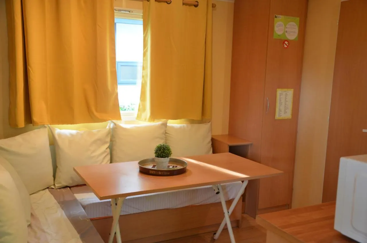 מלון Rieux-de-Pelleport Flower Camping Les Mijeannes 3*,